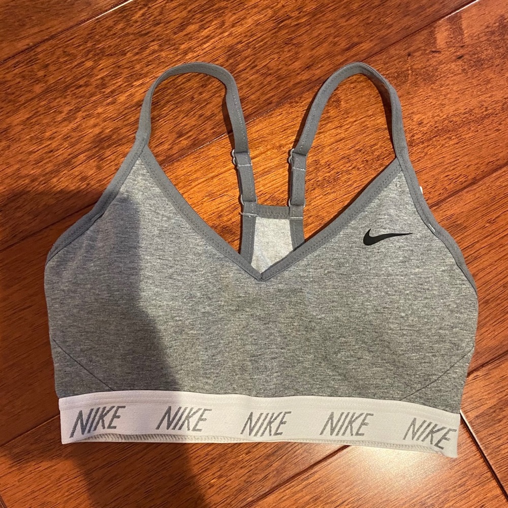 Nike indy sports bra heathered gray